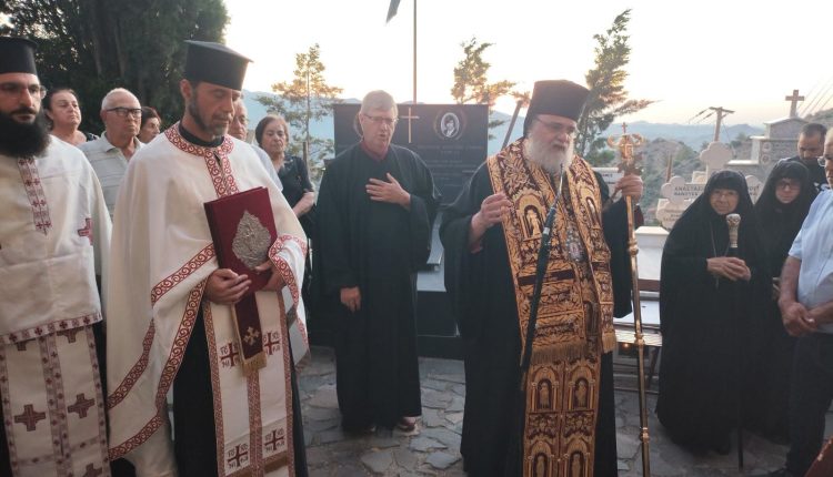o-Μητροπολίτης-Ταμασού-στον-πανηγυρίζοντα-Ιερό-Ναό-Αποστόλων-Πέτρου-και-Παύλου-Φικάρδου