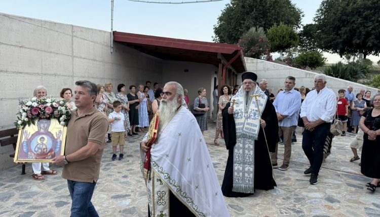 Στην-Τερψιθέα-ο-Μητροπολίτης-Λαρίσης-Ιερώνυμος