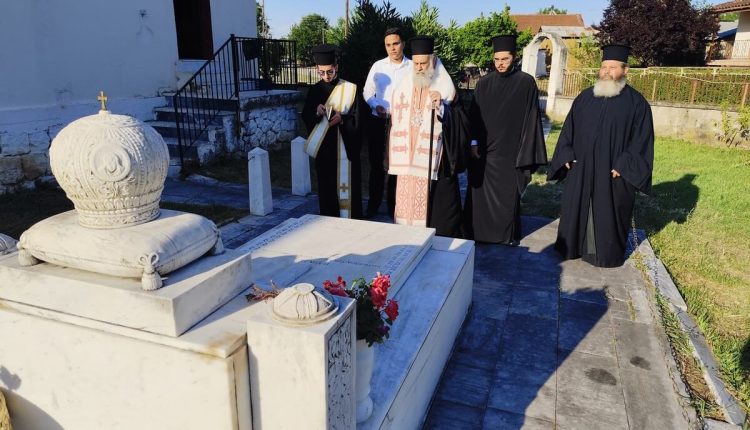 Τρισάγια-για-τους-μακαριστούς-Αρχιερείς-Χίου-Παύλο-και-Νεοχωρίου-Παύλο-τέλεσε-ο-Μητροπολίτης-Θεσσαλιώτιδος