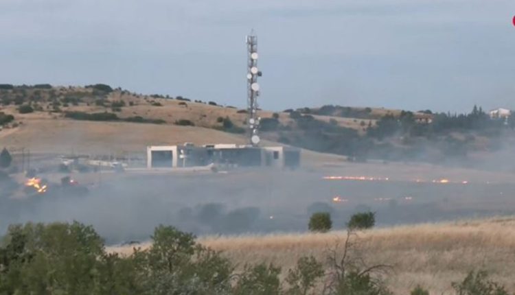 Φωτιά-στο-Ωραιόκαστρο:-Ήχησε-το-112-για-απομάκρυνση-των-κατοίκων-από-την-περιοχή-Ανθούπολη-–-Αναφορές-για-καμένα-σπίτια