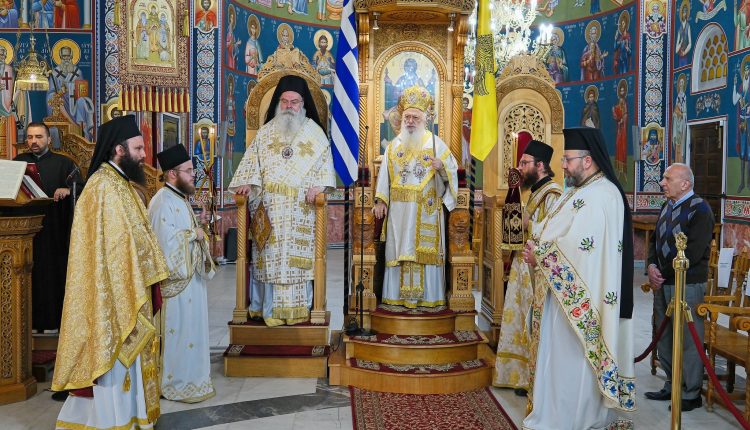 Αρχιερατικό-συλλείτουργο-στην-Παναγία-Σουμελά-–-Συνήλθε-το-«Κοινό-των-Ποντίων»