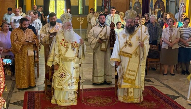 Δημητριάδος-Ιγνάτιος:-«Κίνδυνος-η-εξοικείωση-με-τη-βία»-–-Αρχιερατικό-Συλλείτουργο-στην-Κορυτσά