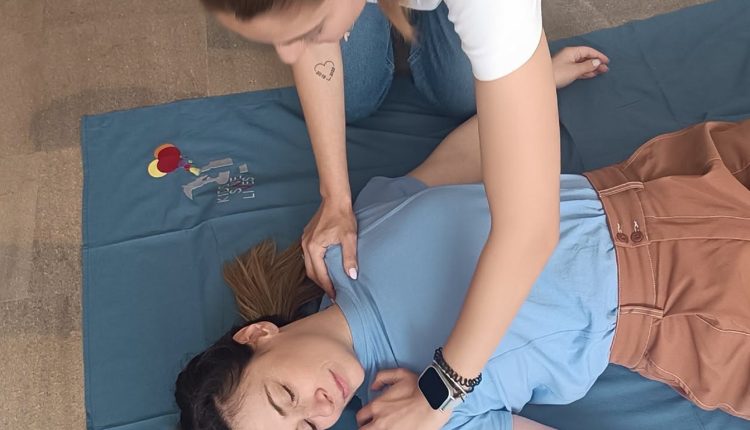 Θεσσαλονίκη:-16χρονη-υπέστη-καρδιακή-ανακοπή-μέσα-στο-σπίτι-της-–-Την-έσωσε-με-ΚΑΡΠΑ-η-μητέρα-της