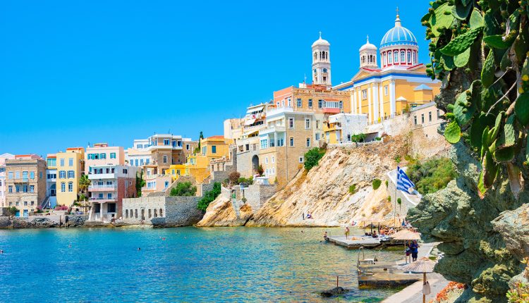 Το-ταξιδιωτικό-περιοδικό-της-air-france-αποθεώνει-στη-Σύρο-λέγοντας-πως-είναι-η-«πολιτιστική-και-πνευματική-πρωτεύουσα-των-Κυκλάδων»