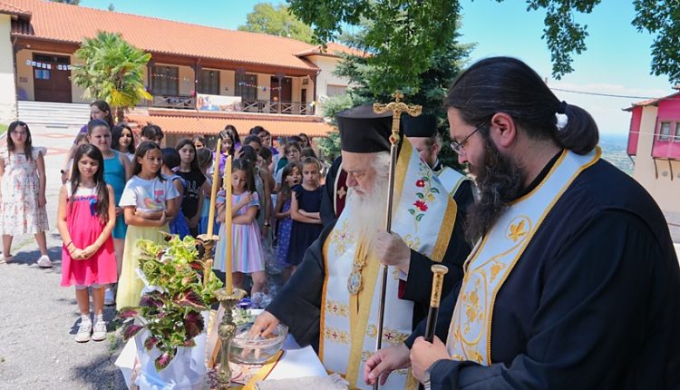 Ξεκίνησε-η-«Φιλοξενία-Δοβρά-2026»-–-Αγιασμός-από-τον-Βεροίας-Παντελεήμων