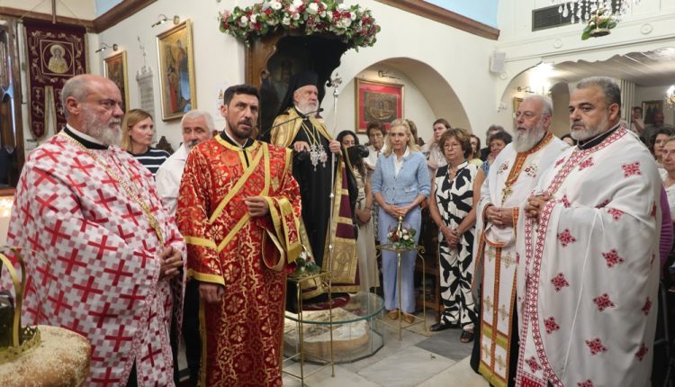 Οι-Μυκόνιοι-τίμησαν-την-μνήμη-της-Αγίας-Κυριακής
