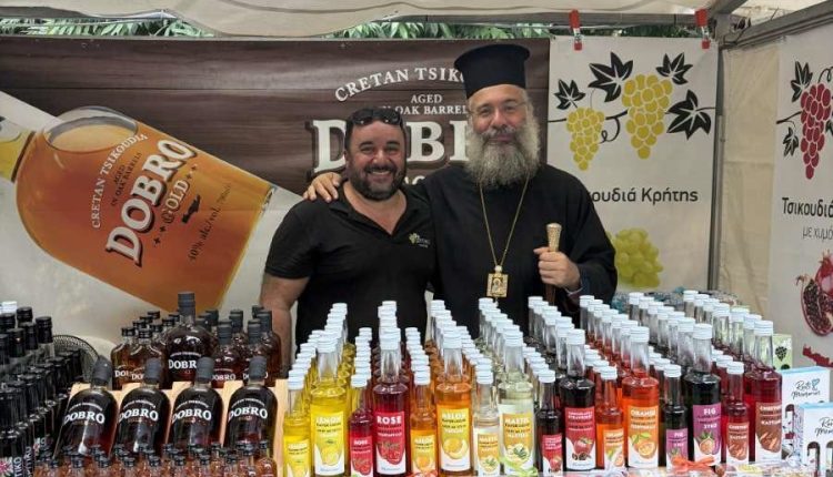 Ο-Μητροπολίτης-Ρεθύμνης-στη-12η-Γιορτή-Κρητικής-Διατροφής-στο-Ρέθυμνο