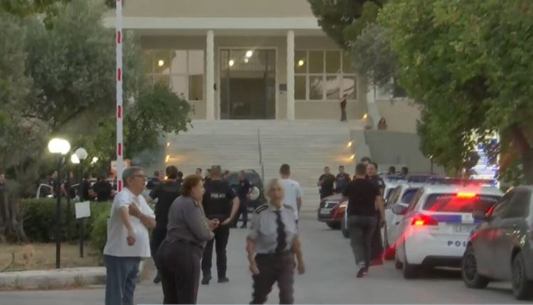 Φωτιά-στο-Σισμανόγλειο-νοσοκομείο-–-Εκκενώθηκαν-δωμάτια-λόγω-καπνού
