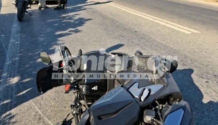 Τροχαίο-στον-Άγιο-Νικόλαο-Κρήτης:-Μοτοσικλετιστής-προσπάθησε-να-αποφύγει-τη-σύγκρουση-με-ΙΧ-και-«καρφώθηκε»-στις-μπάρες