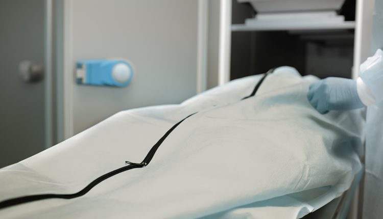 Μακάβριο-λάθος-στο-Νοσοκομείο-Σερρών:-Παρέδωσαν-σε-οικογένεια-λάθος-σορό-–-Ζητούν-εκταφή