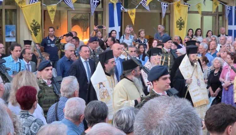 Πνευματικός-φάρος-η-Κόνιτσα-–-Χιλιάδες-προσκυνητές-στη-Λιτάνευση-της-Ιεράς-Εικόνας-του-Οσίου-Παϊσίου