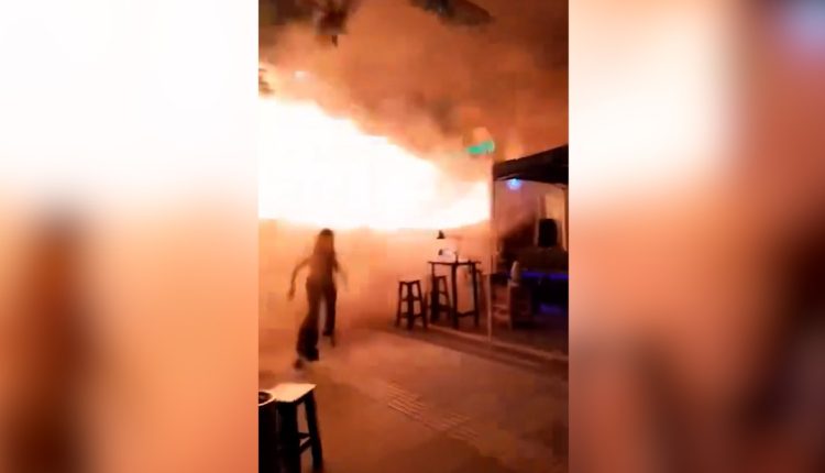 Τραγωδία-στην-Ταϊλάνδη:-Τουλάχιστον-27-νεκροί-σε-πυρκαγιά-σε-παμπ-στην-Μπανγκόκ