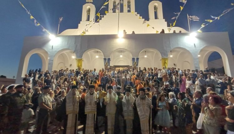 h-μεγαλειώδης-Ιερά-Λιτανεία-του-Αγίου-Νικοδήμου-του-Αγιορείτου-στη-Νάξο