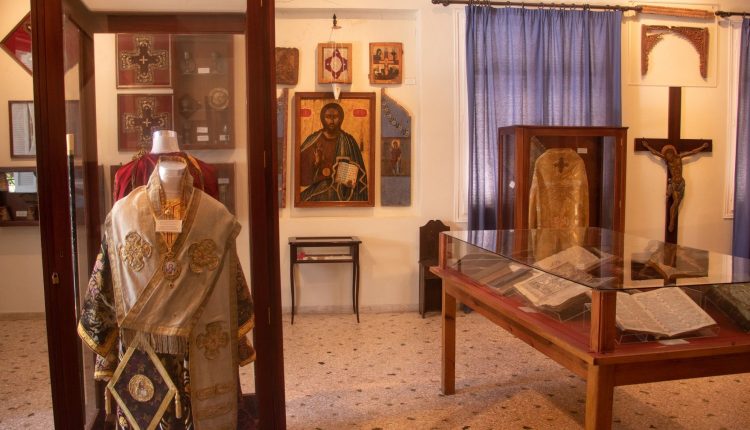 Λειτουργία-Εκκλησιαστικού-Μουσείου-Ερμούπολης