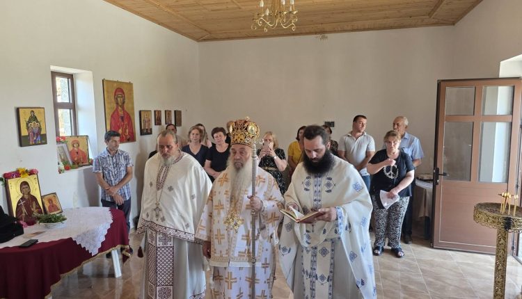 Θυρανοίξια-ΙΝ.-Αγίας-Μαρίνης-από-τον-Μητροπολίτη-Αργυροκάστρου