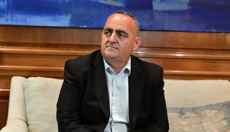 Φρ.-Μπελέρης:-Όταν-άνθρωποι-διώκονται-για-την-πίστη-τους,-η-σιωπή-γίνεται-συνενοχή