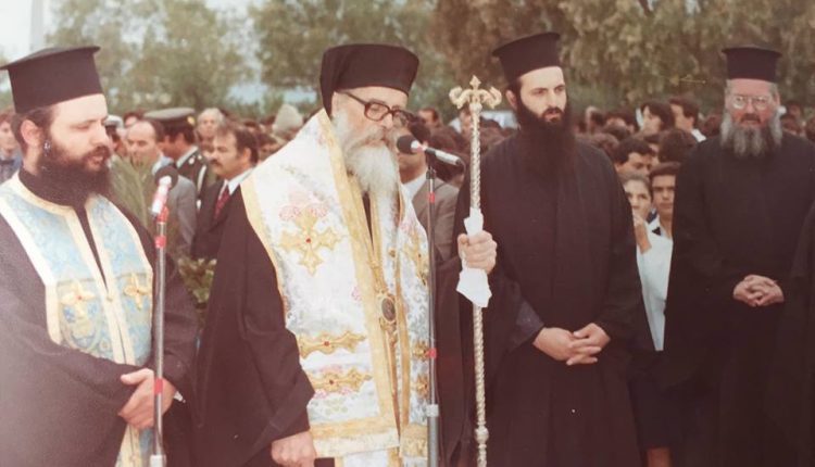 Μνημόσυνο-για-τον-Μητροπολίτη-πρώην-Ύδρας-κυρό-Ιερόθεο