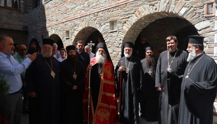 Ενθρονίσθηκε-ο-νέος-Ηγούμενος-της-Ιεράς-Μονής-Αγίας-Μαρίνης-Άνδρου