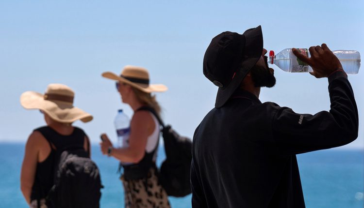 Καύσωνας:-Τα-σημάδια-του-σώματος-που-δεν-πρέπει-να-αγνοήσεις