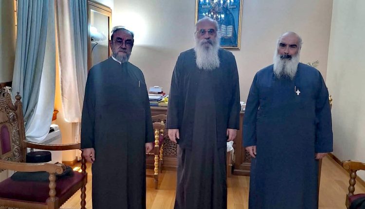 Ο-Πρόεδρος-και-ο-Αντιπρόεδρος-του-ΙΣΚΕ-στον-Μητροπολίτη-Μαντινείας