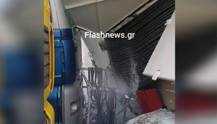 Νέα-βίντεο-από-τη-σύγκρουση-των-πλοίων-στο-λιμάνι-της-Σούδας-–-Το-επικίνδυνο-φορτίο-με-υγραέριο-και-πίσσα