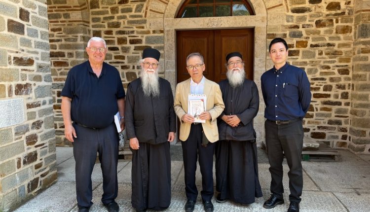 Ο-Πρέσβης-της-Ιαπωνίας-στην-Ελλάδα-επισκέφθηκε-το-Άγιον-Όρος