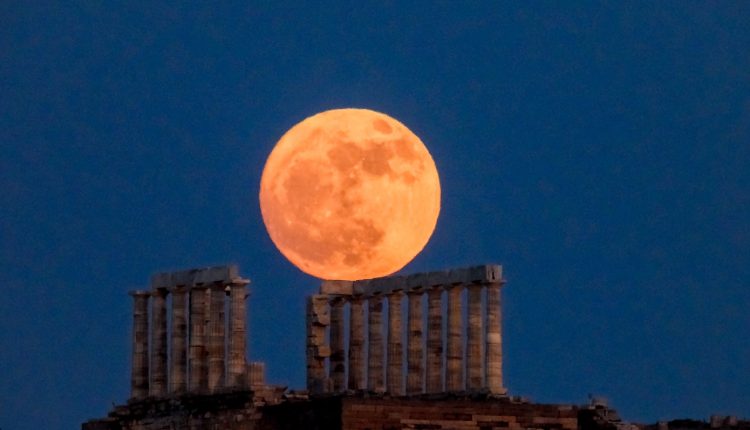 Η-Πανσέληνος-του-Αυγούστου-σε-Μνημεία,-Μουσεία-και-Αρχαιολογικούς-χώρους-2026