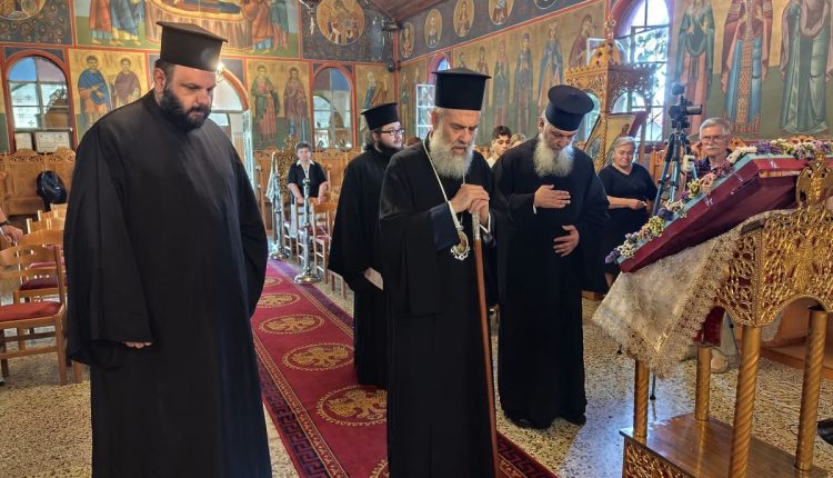Η-κοινότητα-του-Αγίου-Γεωργίου-Φαρσάλων-τίμησε-την-ανάμνηση-των-Εγκαινίων-του-ομώνυμου-Ιερού-Ναού