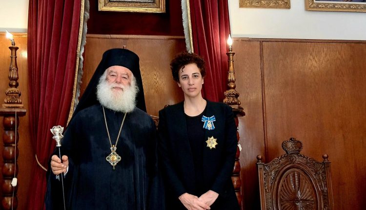 Ο-Πατριάρχης-Θεόδωρος-Β΄-τίμησε-την-απερχόμενη-Πρέσβη-της-Κυπριακής-Δημοκρατίας-στην-Αίγυπτο