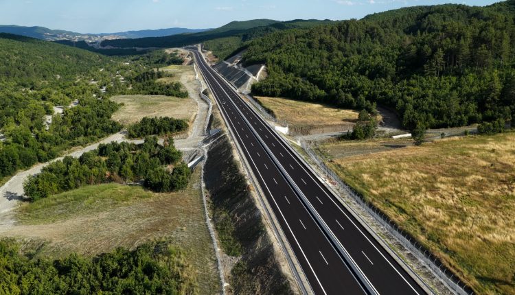 Ε65:-Σε-κυκλοφορία-182,1-χλμ.-σύγχρονου-&-ασφαλούς-αυτοκινητοδρόμου