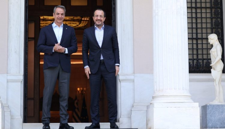 Συνάντηση-Μητσοτάκη-Χριστοδουλίδη:-Η-Ελλάδα-στέκεται-στο-πλευρό-της-Κύπρου-έμπρακτα