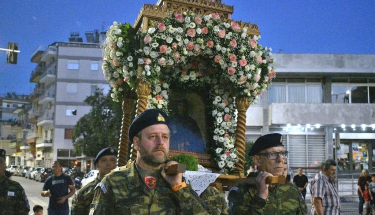 Η-Κομοτηνή-τιμά-την-πολιούχο-Αγία-Παρασκευή-–-Πλήθος-πιστών-στον-Πολυαρχιερατικό-Εσπερινό