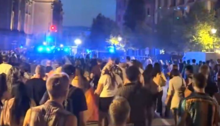 Βερολίνο:-Αυτοκίνητο-παρέσυρε-συμμετέχοντες-σε-φεστιβάλ-–-Ισλαμιστής-αναζητείται-ως-ύποπτος