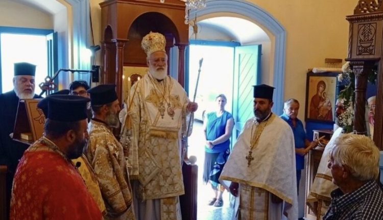 Χειροθεσία-Αναγνώστη-από-τον-Αρκαλοχωρίου-Ανδρέα