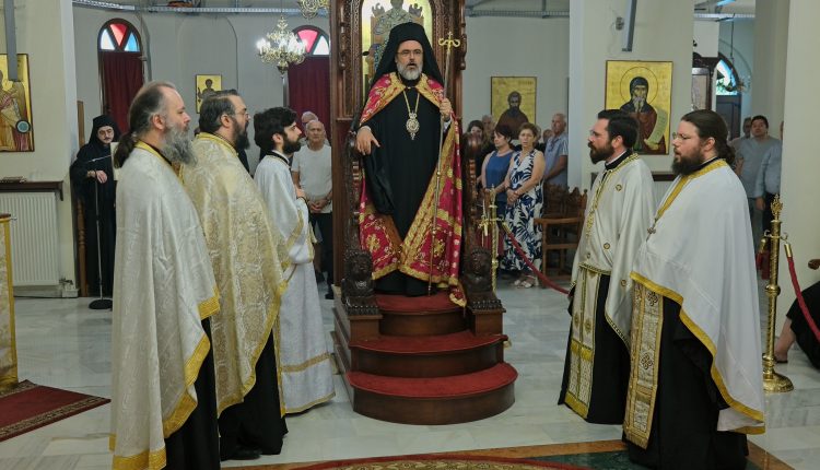Ο-Μητροπολίτης-Σμύρνης-στην-Ιερά-Μονή-Παναγίας-Δοβρά