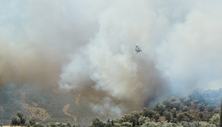 Δύο-νεκροί-πυροσβέστες-στη-μεγάλη-πυρκαγιά-στο-Ρέθυμνο-–-Εγκλωβίστηκαν-με-το-όχημά-τους-στις-φλόγες