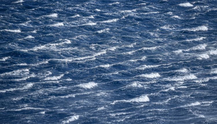 Καιρός:-Θυελλώδεις-άνεμοι-έως-9-μποφόρ-για-τουλάχιστον-48-ώρες-–-Ποιες-περιοχές-βρίσκονται-στο-«κόκκινο»