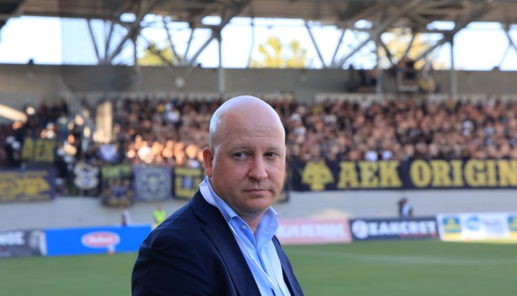 Έκλεισε-και-ανακοινώνει-τον-χαφ-η-ΑΕΚ-–-Αποκάλυψη-για-Ασλάνι-και-Στρακόσια