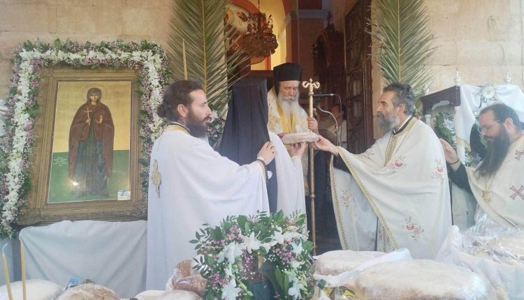 Ο-Μητροπολίτης-Ύδρας-στον-πανηγυρίζοντα-Ιερό-Ναό-Αγίας-Οσιομάρτυρος-Παρασκευής-Αίγινας