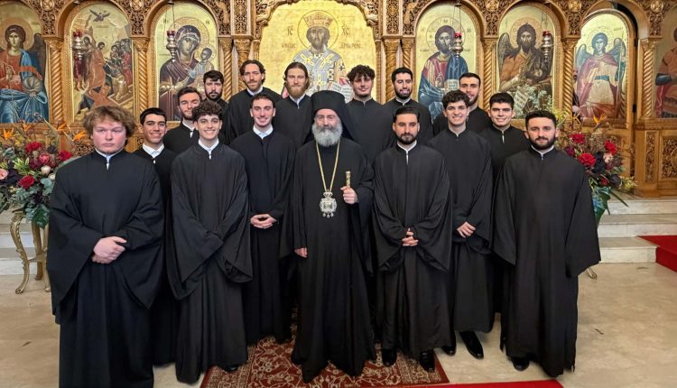 Χειροθεσία-δεκαπέντε-Αναγνωστών-από-τον-Αρχιεπίσκοπο-Αυστραλίας-Μακάριο-στο-Σύδνεϋ