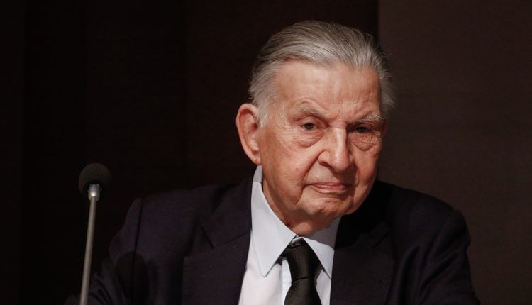 Πέθανε-ο-Γιάννης-Βαρβιτσιώτης-σε-ηλικία-93-ετών