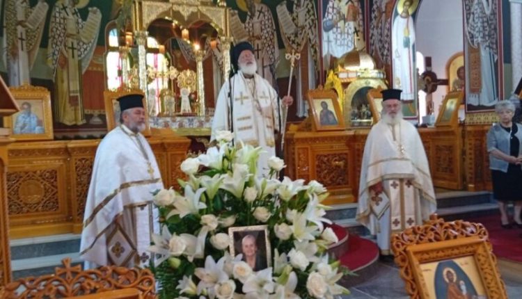 Ο-Μητροπολίτης-Αρκαλοχωρίου-στον-Ιερό-Ναό-Κοιμήσεως-της-Θεοτόκου-στο-Μασταμπά-Ηρακλείου