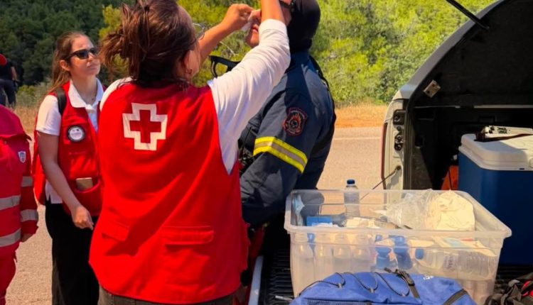 Προστασία-μετά-από-πυρκαγιά:-Οι-10-οδηγίες-του-Ελληνικού-Ερυθρού-Σταυρού-για-υγεία-και-ασφάλεια