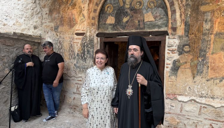 Ιστορική-μέρα-για-την-βυζαντινή-Καστοριά-–-Αποκαταστάθηκαν-και-παραδόθηκαν-δύο-εμβληματικά-προσκυνήματα