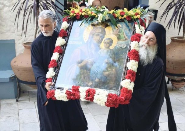 Υποδοχή-της-Ιεράς-Εικόνος-της-Παναγίας-Πορταΐτισσας-στον-Ιερό-Ναό-Αγίου-Νικήτα-Λευκάδος