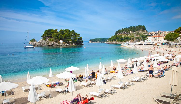 Τουρισμός-για-όλους-2026-2027:-Άνοιξε-η-πλατφόρμα-–-Ποια-ΑΦΜ-κάνουν-αίτηση-σήμερα-και-ποιοι-είναι-οι-δικαιούχοι