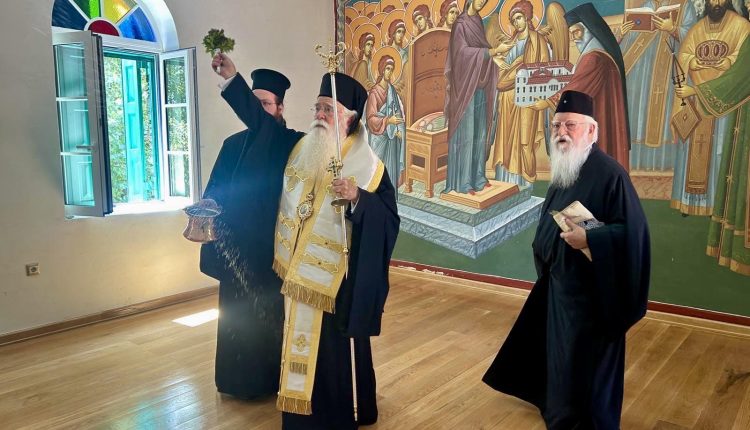 Αγιασμός-των-πρώτων-ολοκληρωμένων-κελιών-της-Παλαιάς-Ιεράς-Μονής-Παναγίας-Κάτω-Ξενιάς
