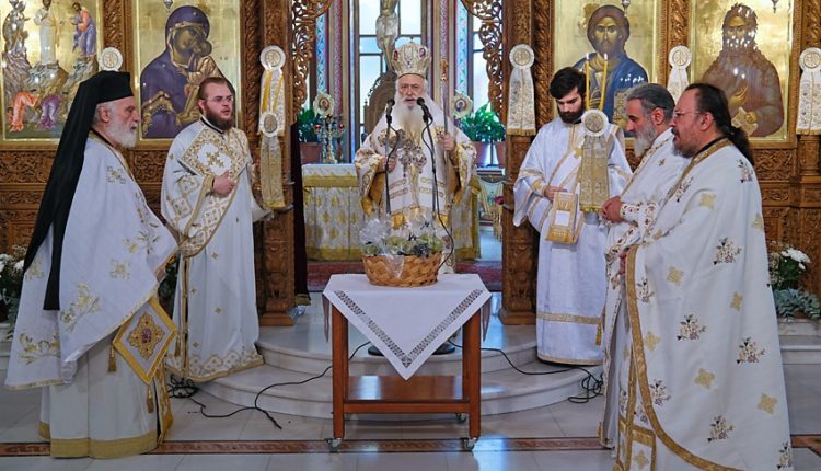 Πανηγύρισε-ο-Μητροπολιτικός-Ιερός-Ναός-Μεταμορφώσεως-του-Σωτήρος-Ναούσης
