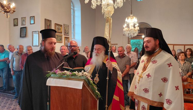 Ιερές-Παρακλήσεις-προς-την-Υπεραγία-Θεοτόκο-στη-Μητρόπολη-Κορίνθου