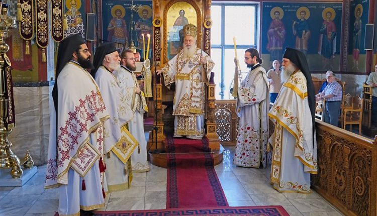 Ετήσιο-μνημόσυνο-για-τον-αείμνηστο-bουλευτή-και-Υφυπουργό-Απόστολο-Βεσυρόπουλο
